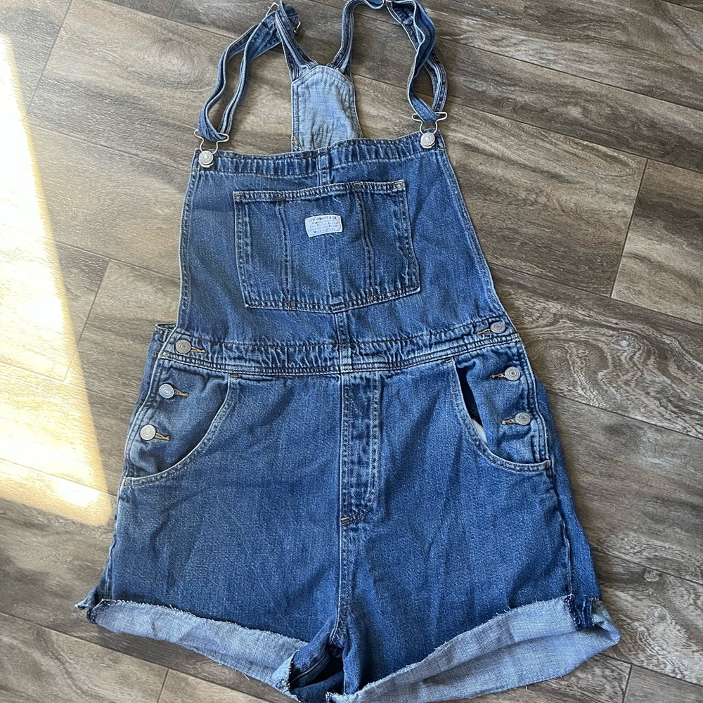 Levi’s Short Overalls